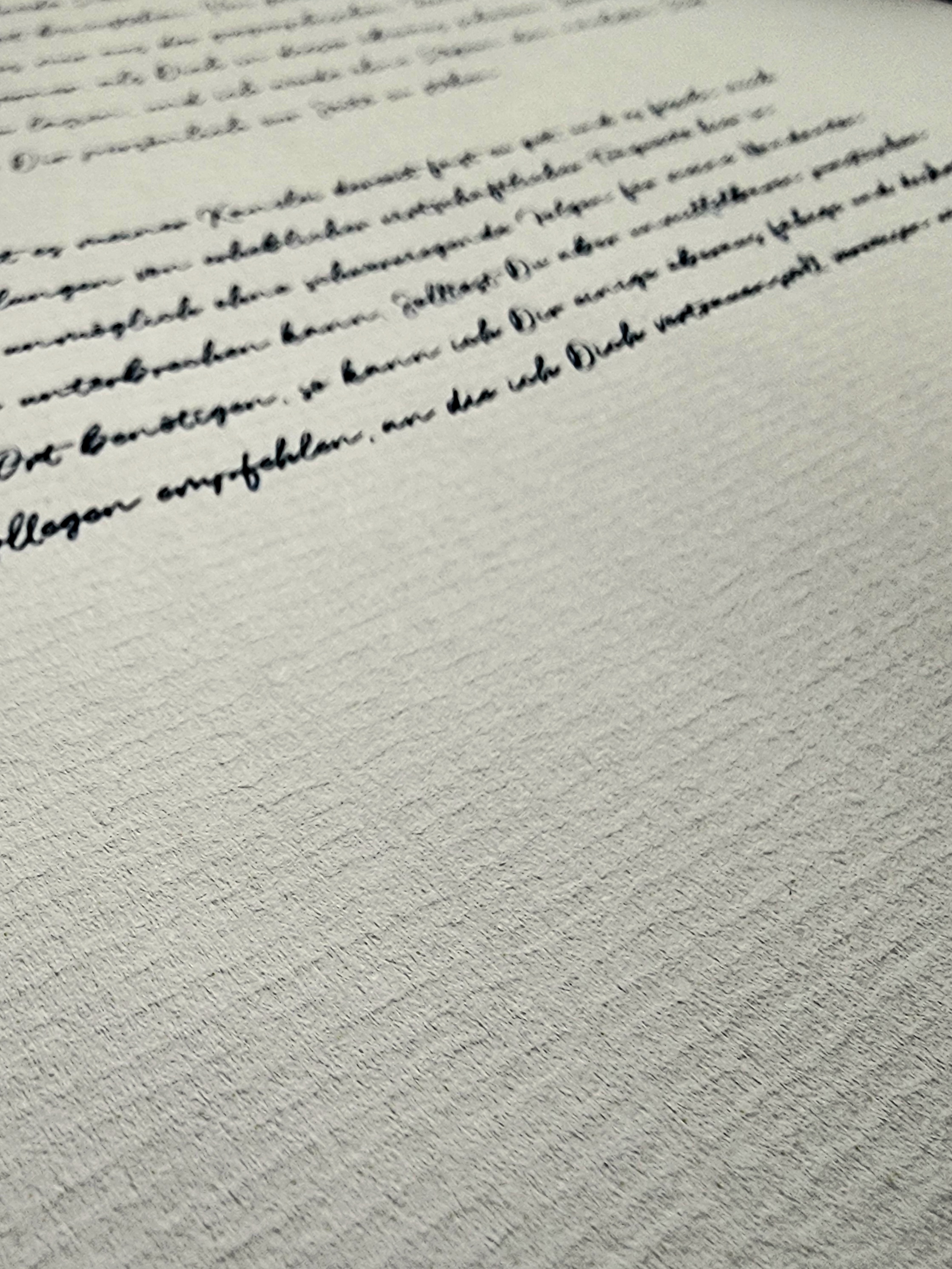 Edles Papier mit Prägung