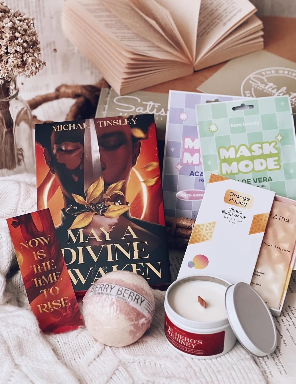 Satisfiction subscription box unboxing