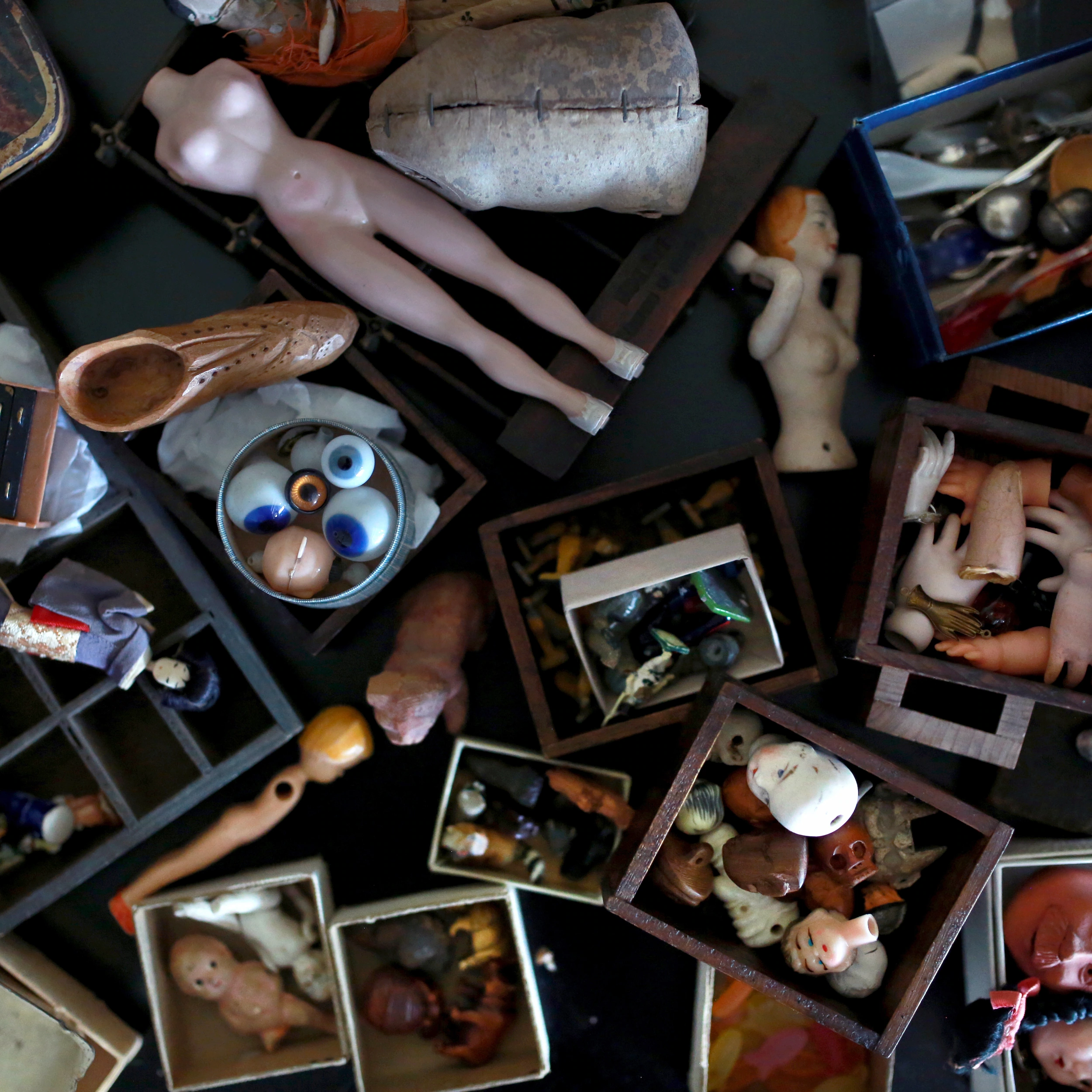 Office of Collecting & Design background