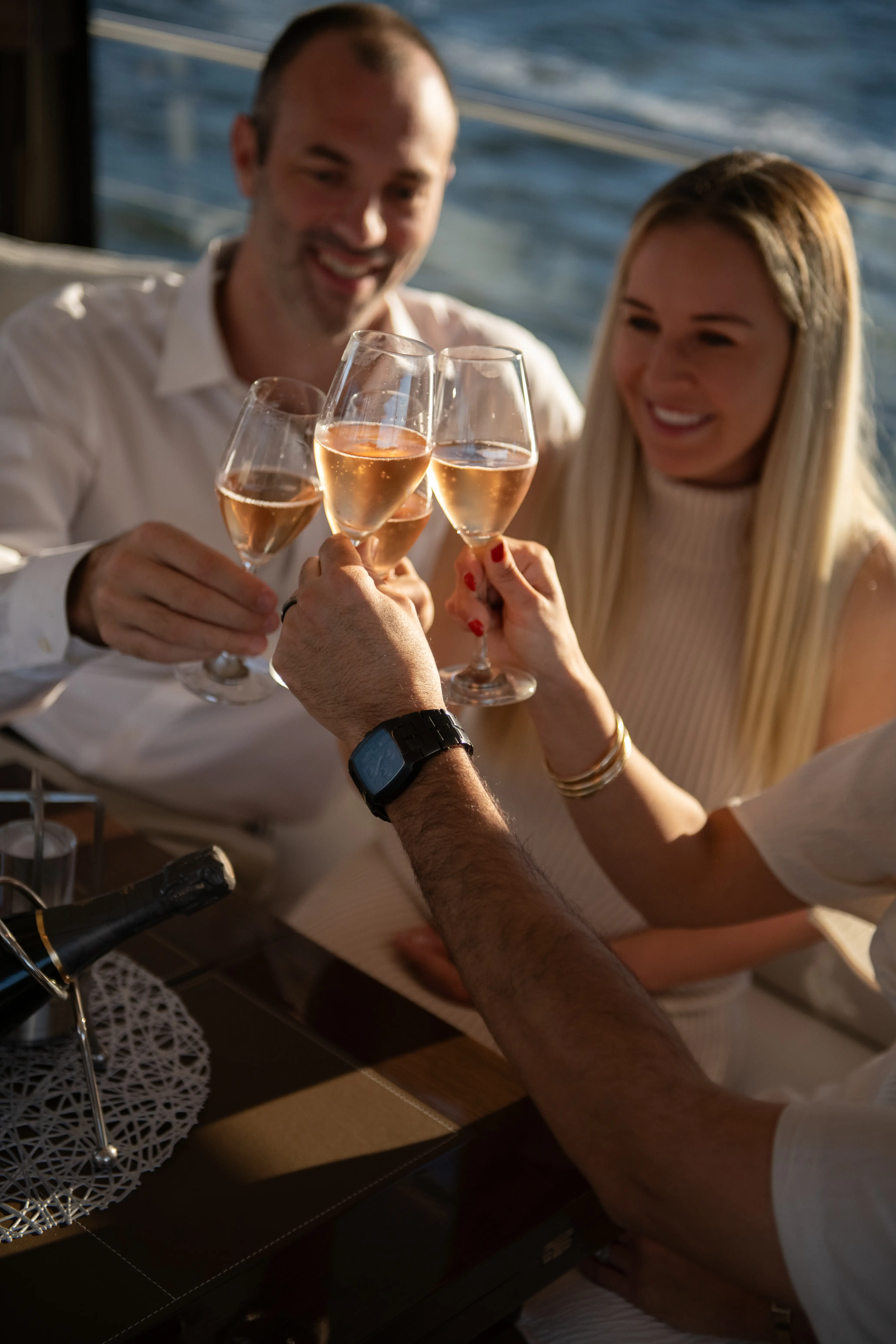 Sparkle-ist bubbly club monthly delivery